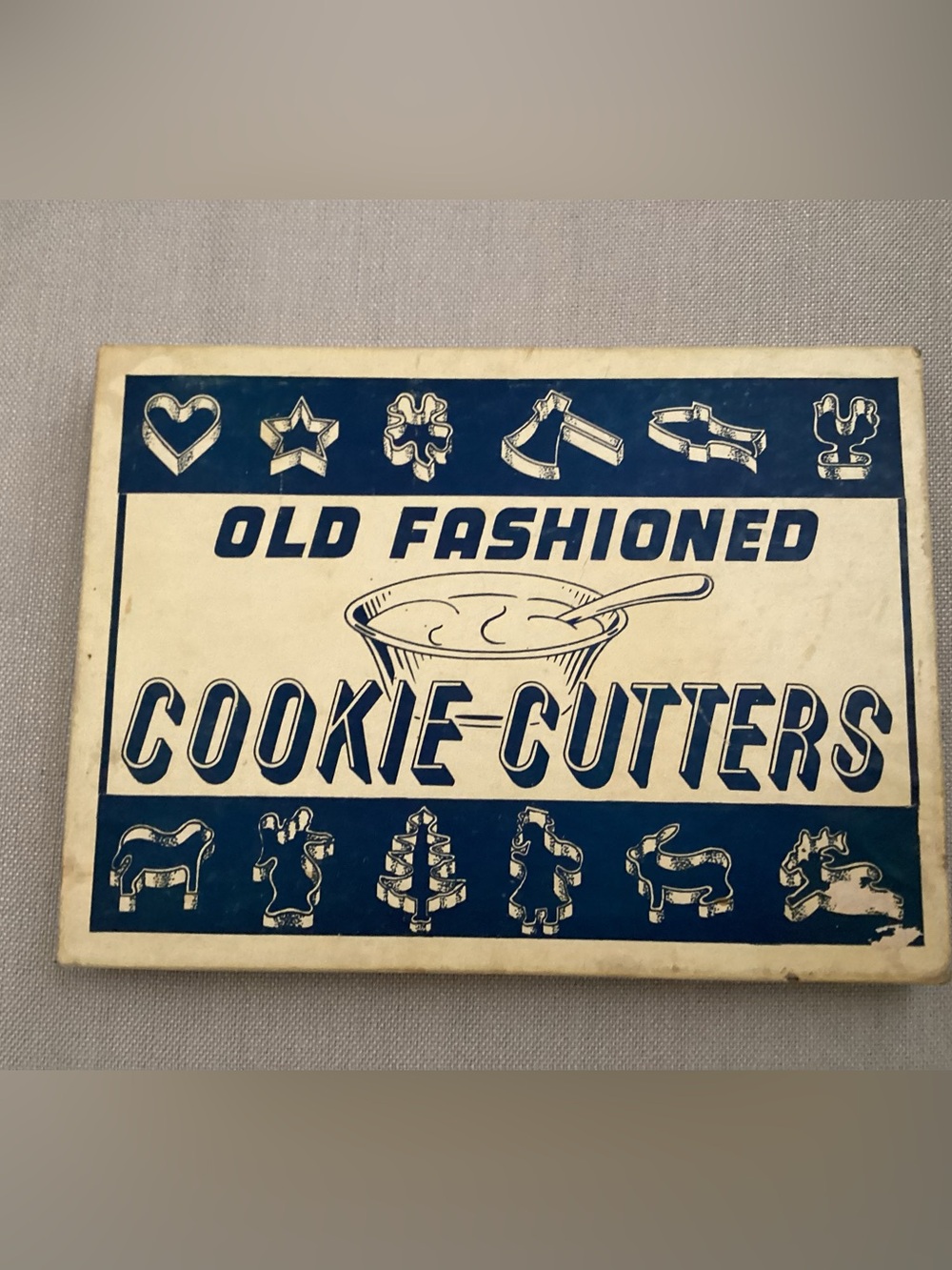 vintage Veritas Metal Cookie Cutters in its original box.  Yellow and Blue Pkg.